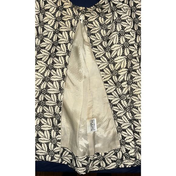 Rena Rowan Women's Size 14 Silk Black & Tan Floral Embroidered Sleeveless Top - Picture 7 of 7